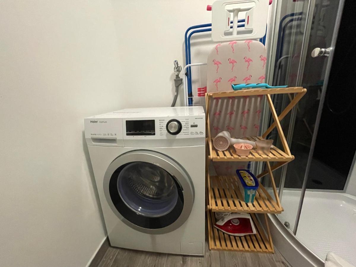 Urbansuites - Modern & Zentral In Der City - Dein Zuhause In Stuttgart Eksteriør billede