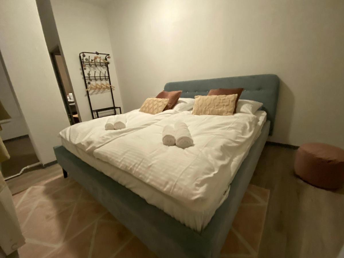Urbansuites - Modern & Zentral In Der City - Dein Zuhause In Stuttgart Eksteriør billede