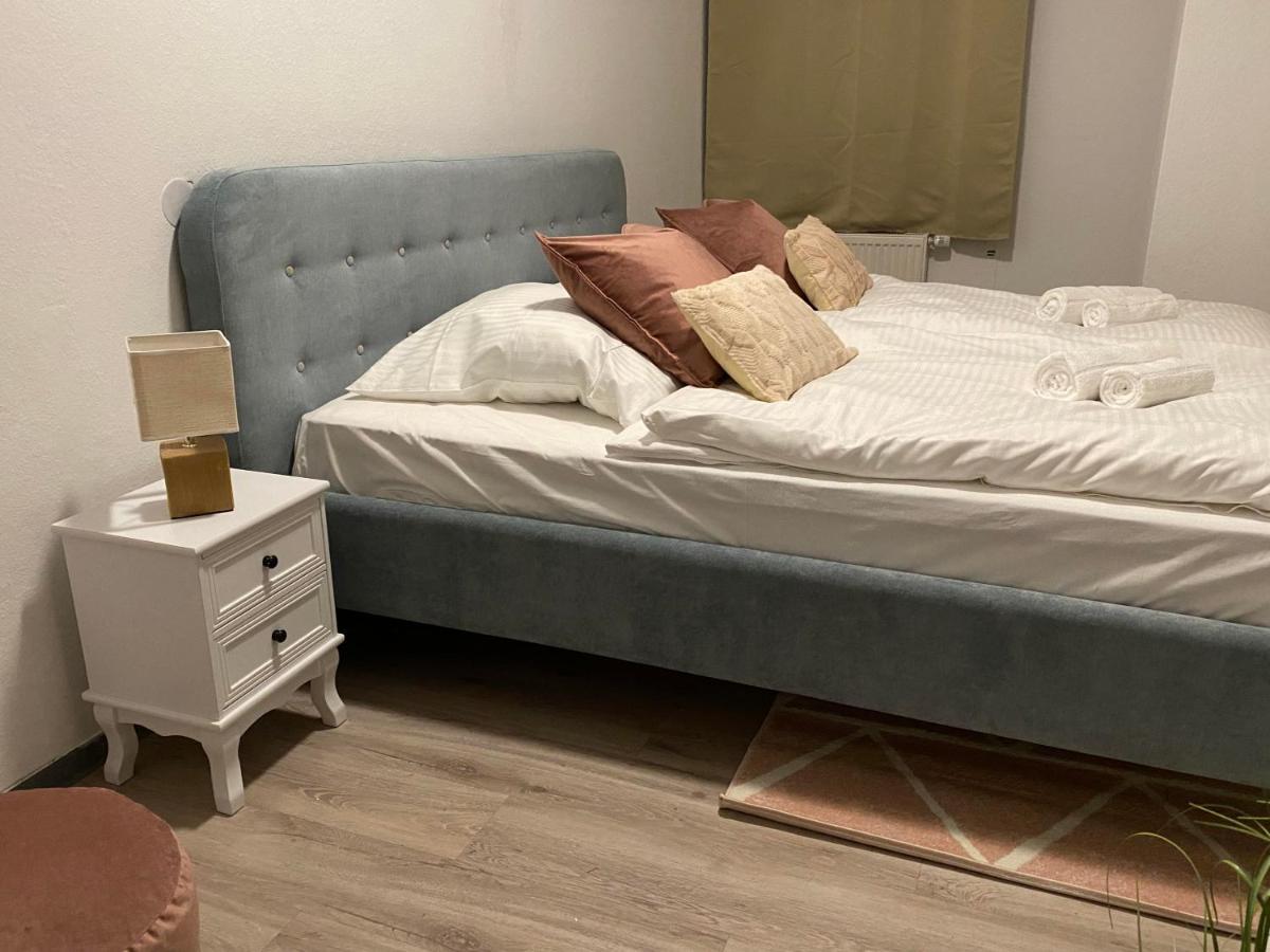 Urbansuites - Modern & Zentral In Der City - Dein Zuhause In Stuttgart Eksteriør billede