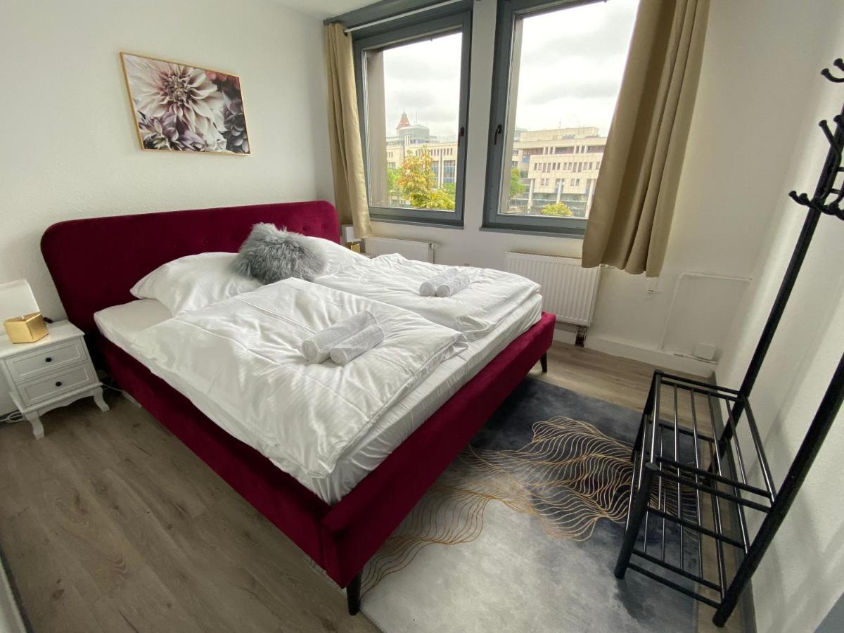 Urbansuites - Modern & Zentral In Der City - Dein Zuhause In Stuttgart Eksteriør billede