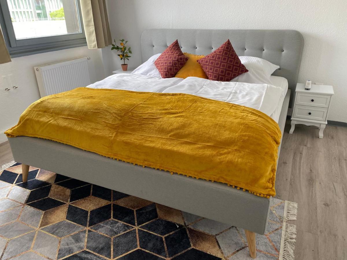 Urbansuites - Modern & Zentral In Der City - Dein Zuhause In Stuttgart Eksteriør billede