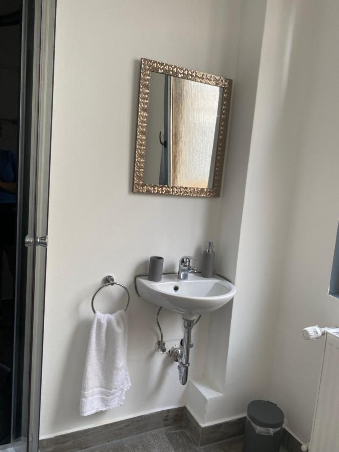 Urbansuites - Modern & Zentral In Der City - Dein Zuhause In Stuttgart Eksteriør billede