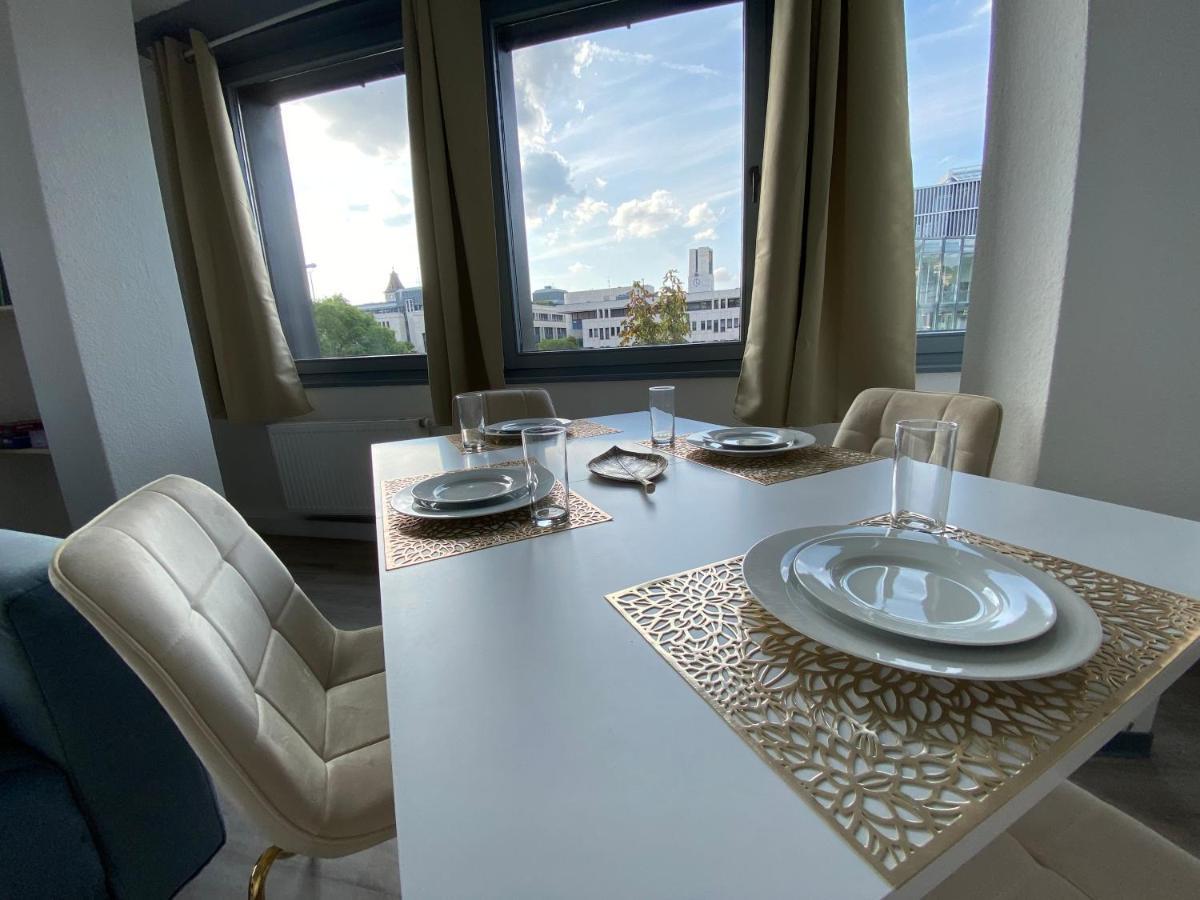 Urbansuites - Modern & Zentral In Der City - Dein Zuhause In Stuttgart Eksteriør billede